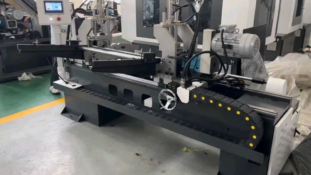 精密型全自动液压倒角机,加工30mm圆钢双头平面倒角