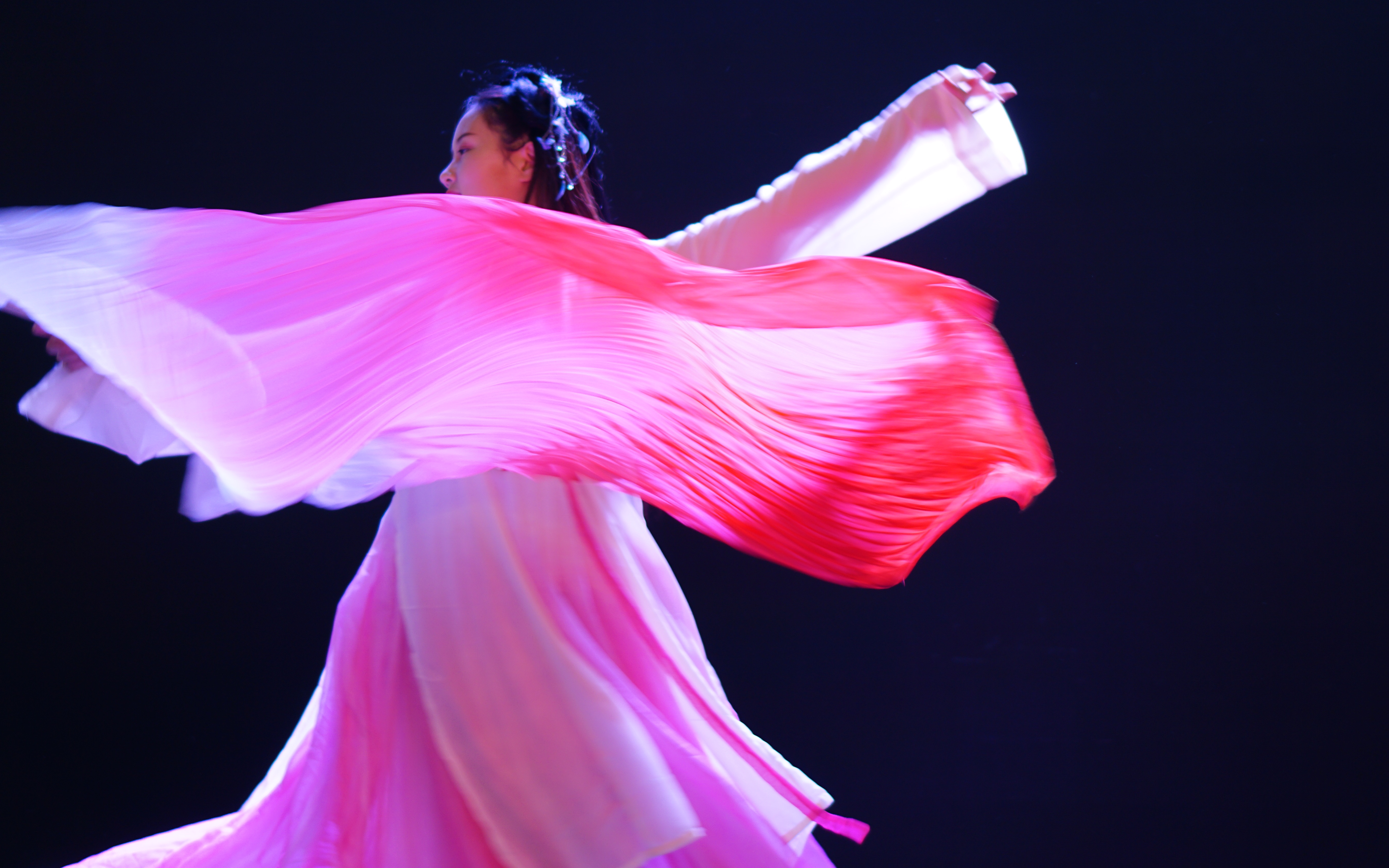 【尔玉】封面与内容及其不符渣画质预警;除开头原创即兴编舞长绸扇舞