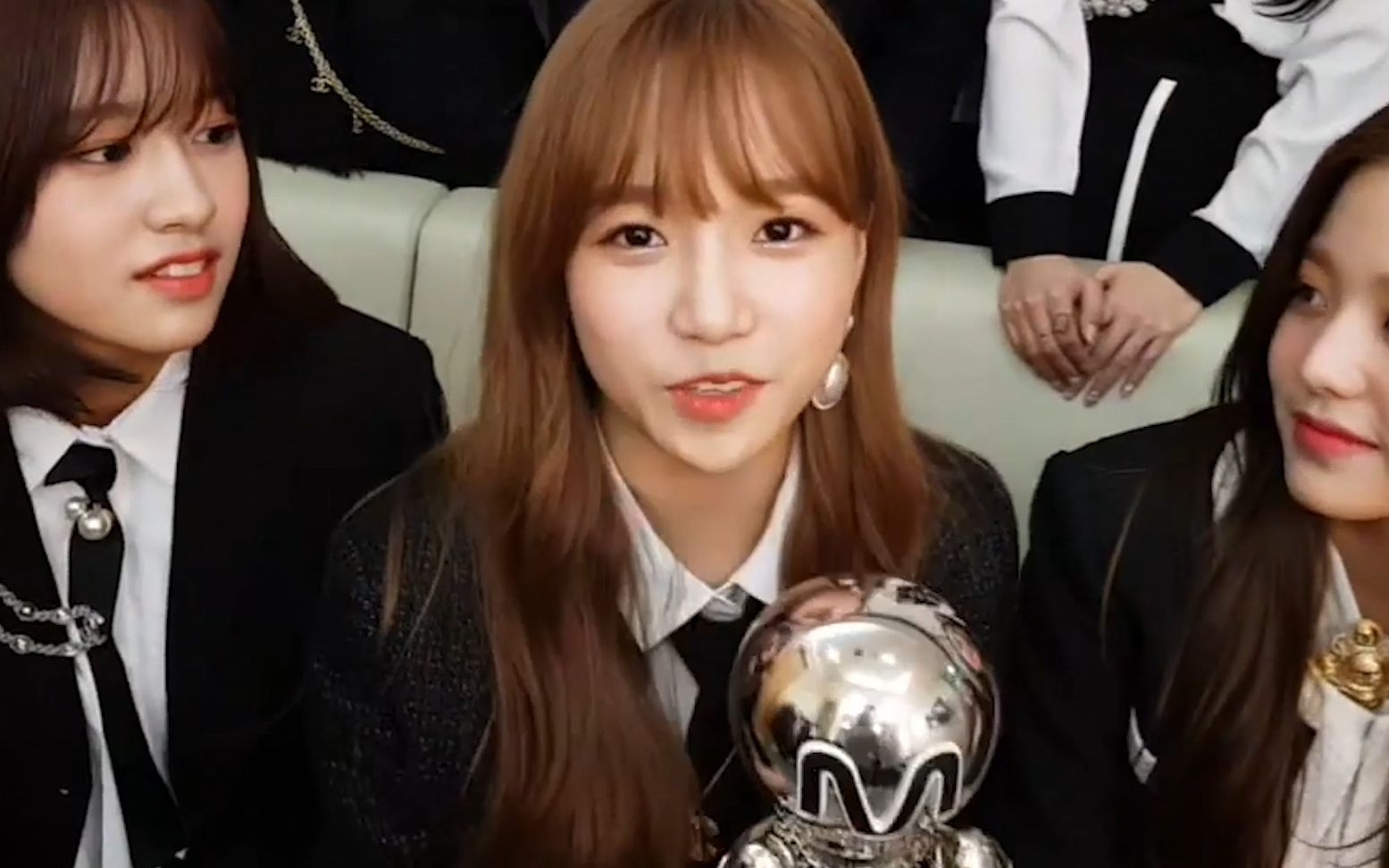 【安利】izone 主唱曺柔理 真的是又可爱 唱歌又好听