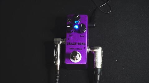 Mosky 失真效果器Crazy Tone 复刻SUHR RIOT DISTORTION 139_哔哩哔哩_