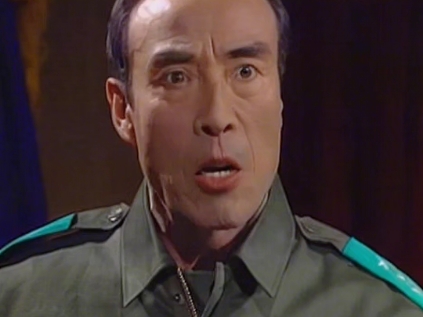 《接完电话后的张泰玩》