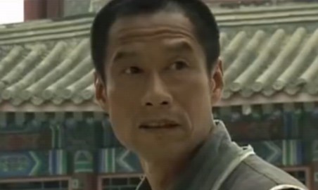 文三这下发达了,一瓶莲花白加四个硬菜,人生巅峰了不是!