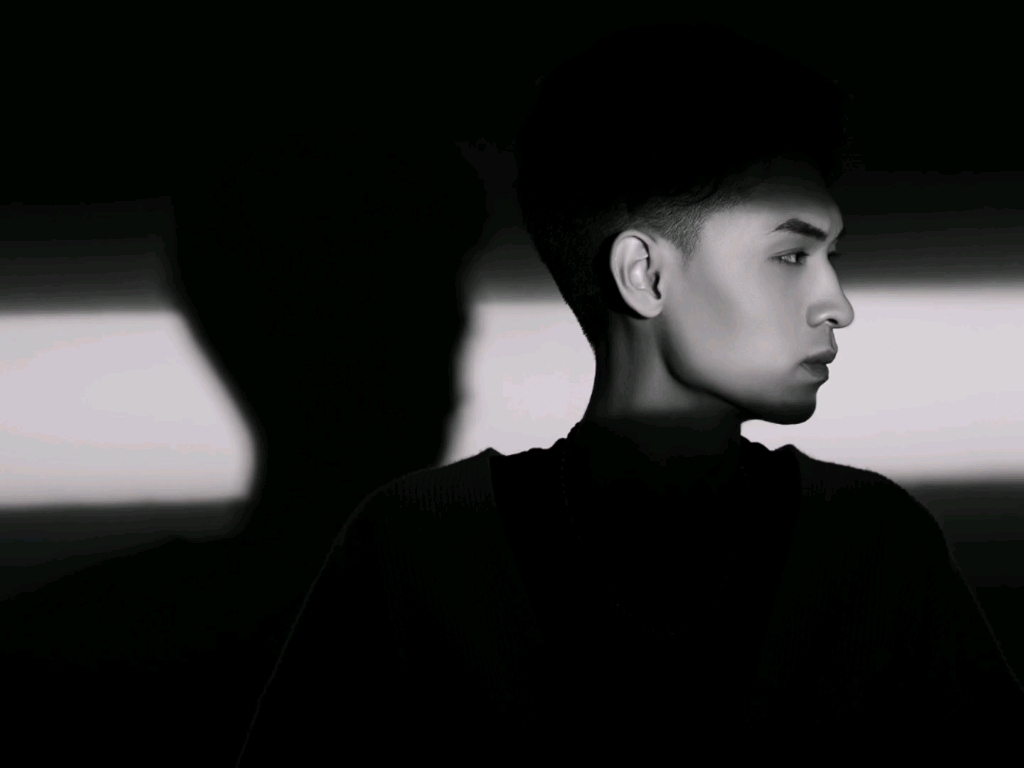 秦霄贤黑白混剪--《fake》