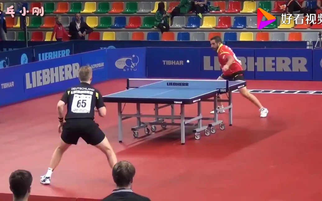 欧洲模仿刘国梁的外国正胶打法发球很像刘国梁
