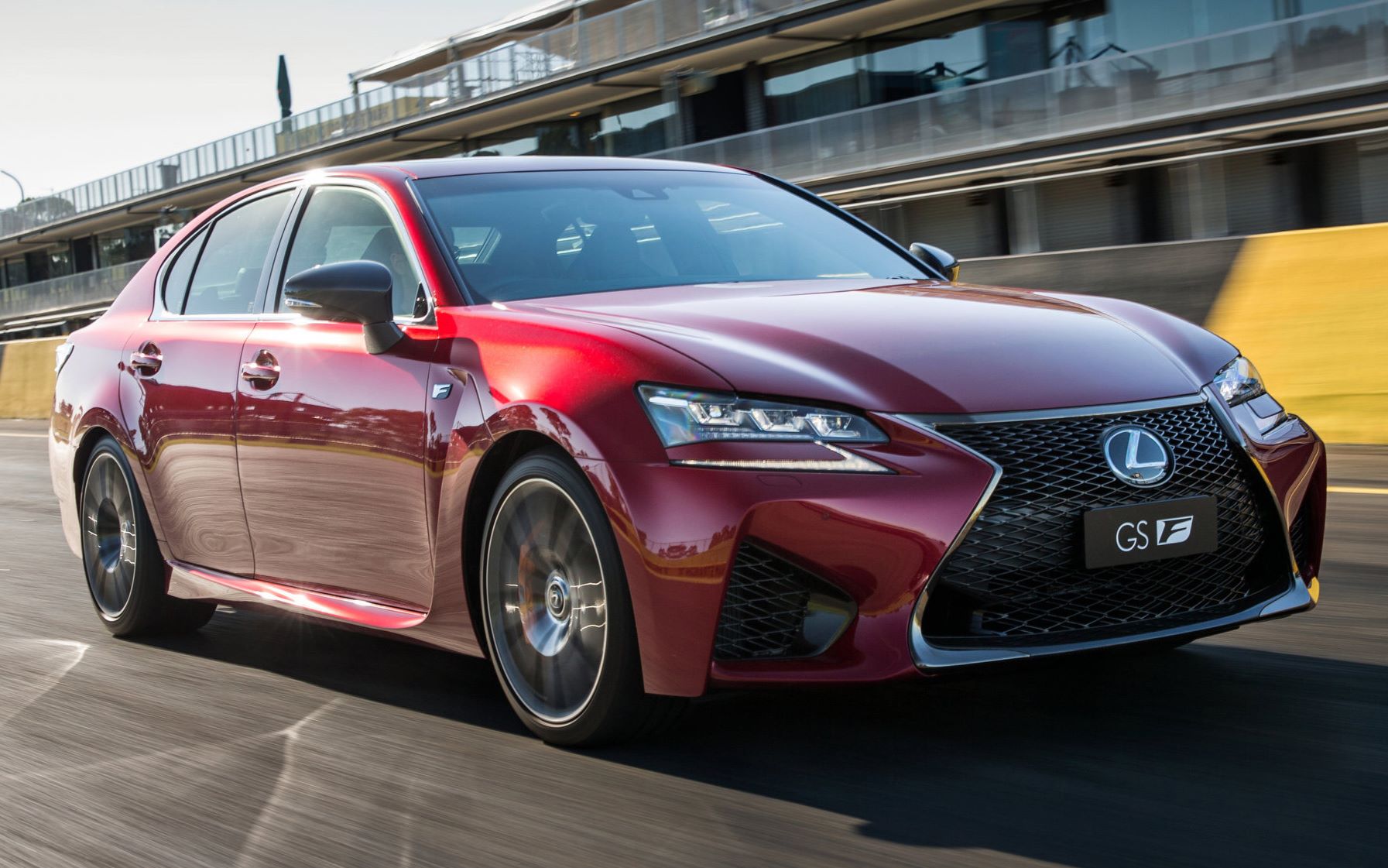 赛道试驾 - 2016雷克萨斯gs-f - v8依然存活