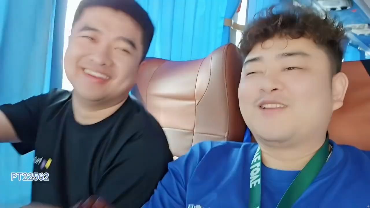 2024-10-19 集梦小胖直播回放 [鄂霸组 无人岛第一天]