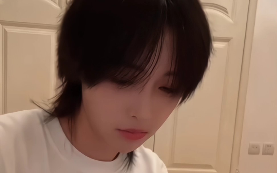 【刘姝贤】不 如 短 发 刘 姝 贤