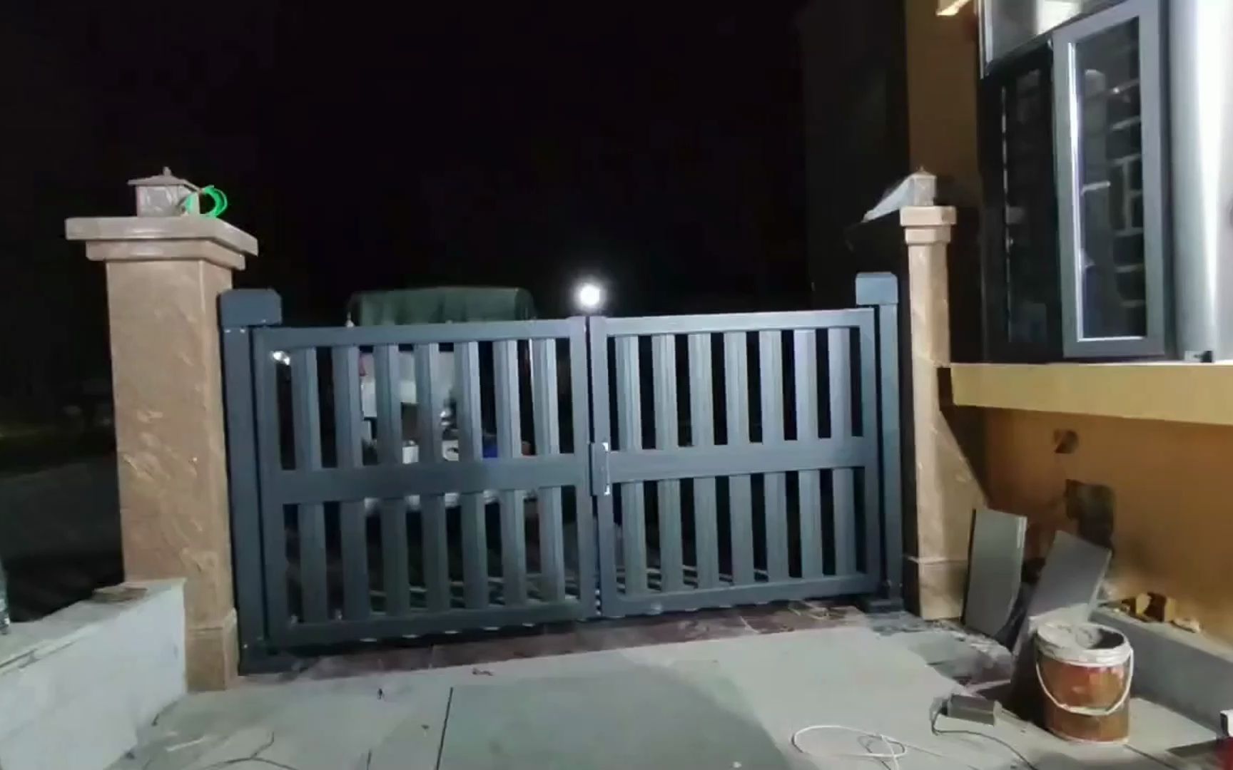 南宁电动平开门安装,电子平移大门,平开电动大门安装厂家