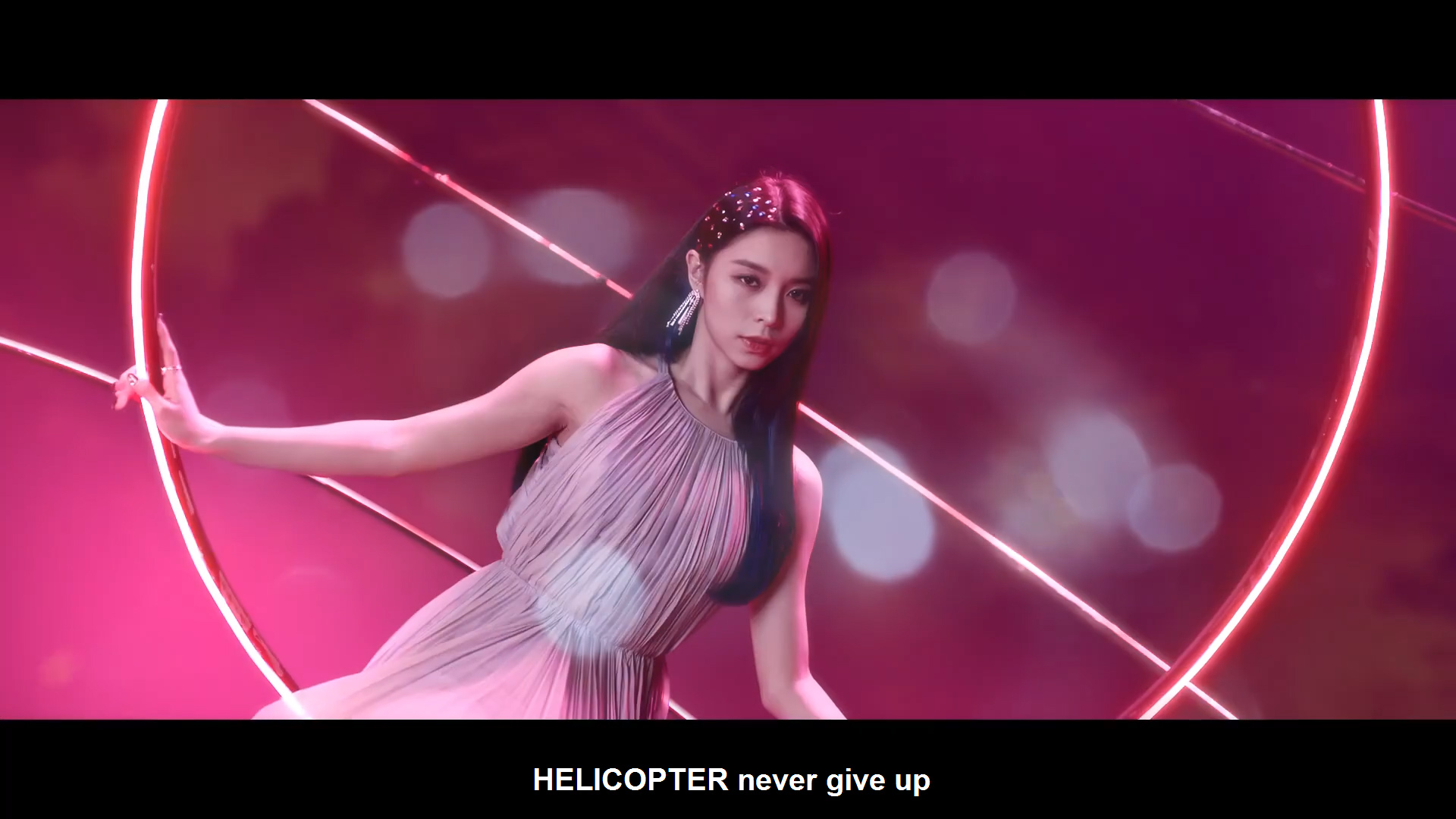 【中韩双字】clc新曲《helicopter》mv,路人觉得这次的歌如何?