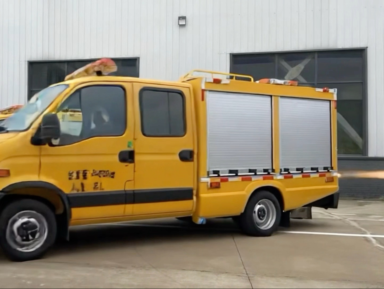 有着跑车一样加速度的依维柯燃气工程救险车