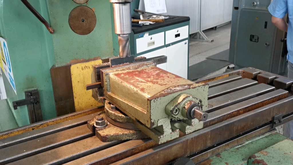 我在长大打工之冷加工实习(铣削)