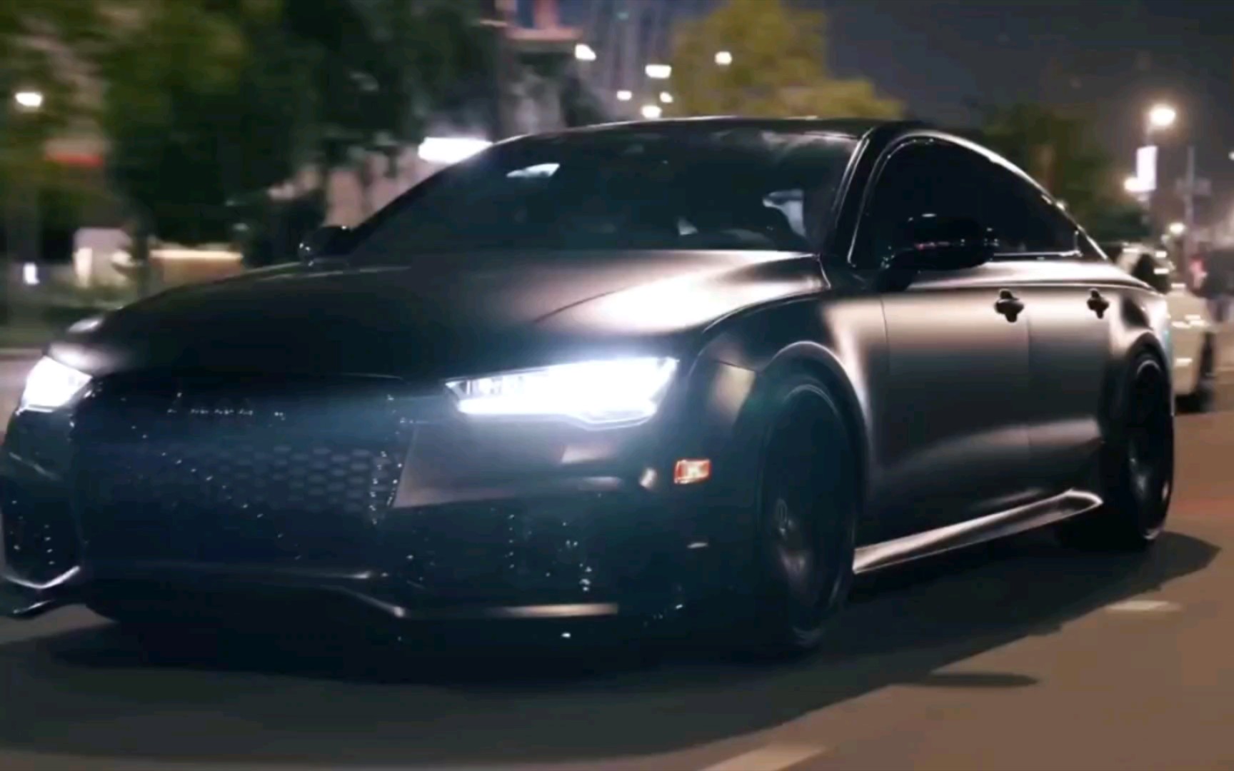 丨汽车π丨"西装暴徒"奥迪rs702sportback,突破性能,美学极限