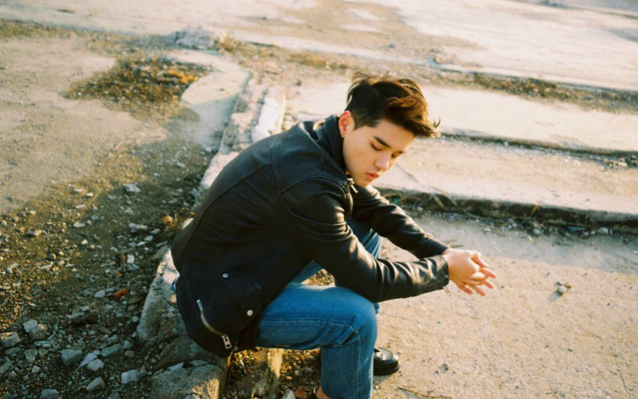 【权赫】dean-outro现场版(舞台上随便一个动作就非常的撩妹 cd丁)