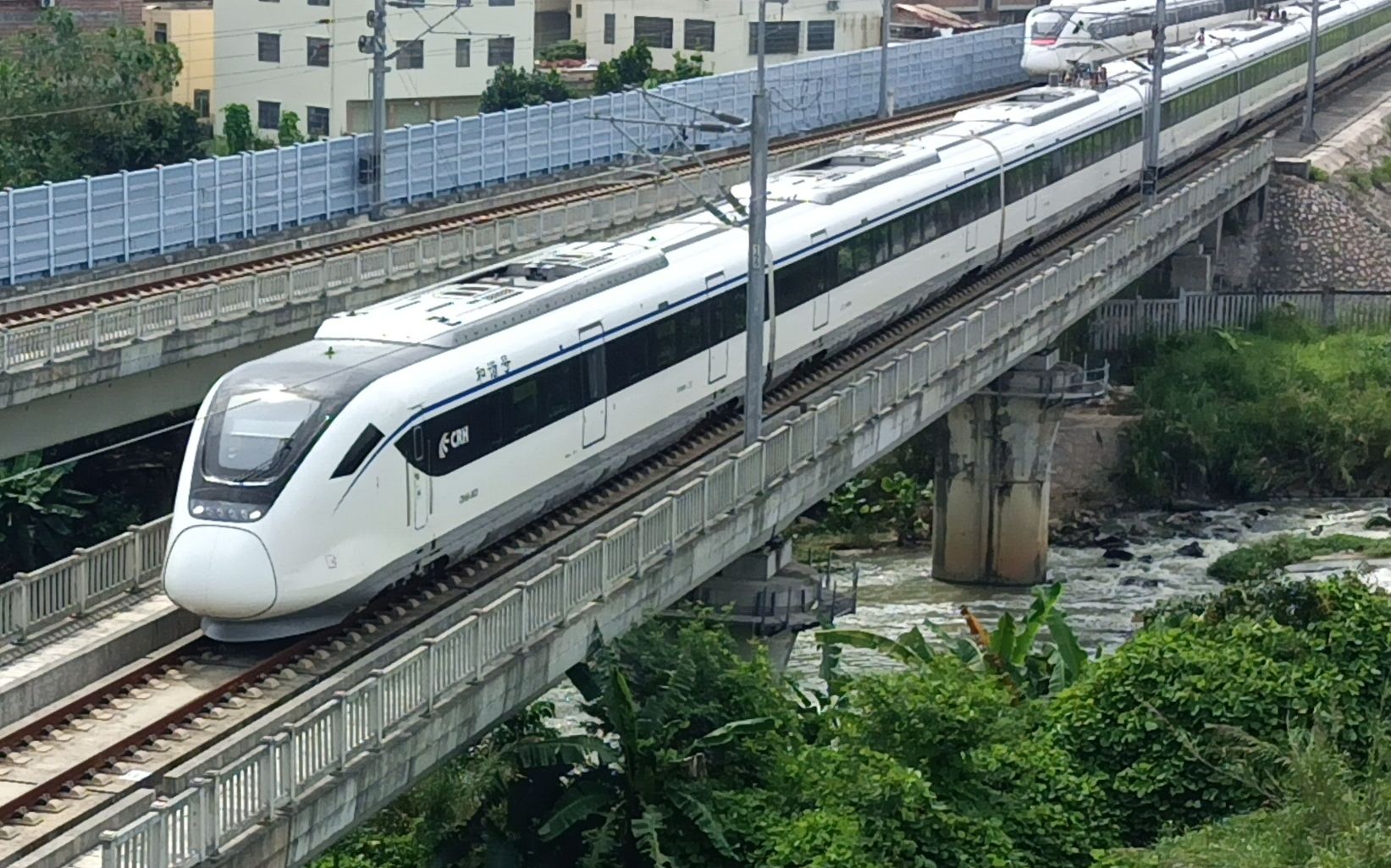 广清城际列车图片