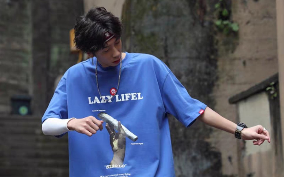 蚯蚓—不齐舞团