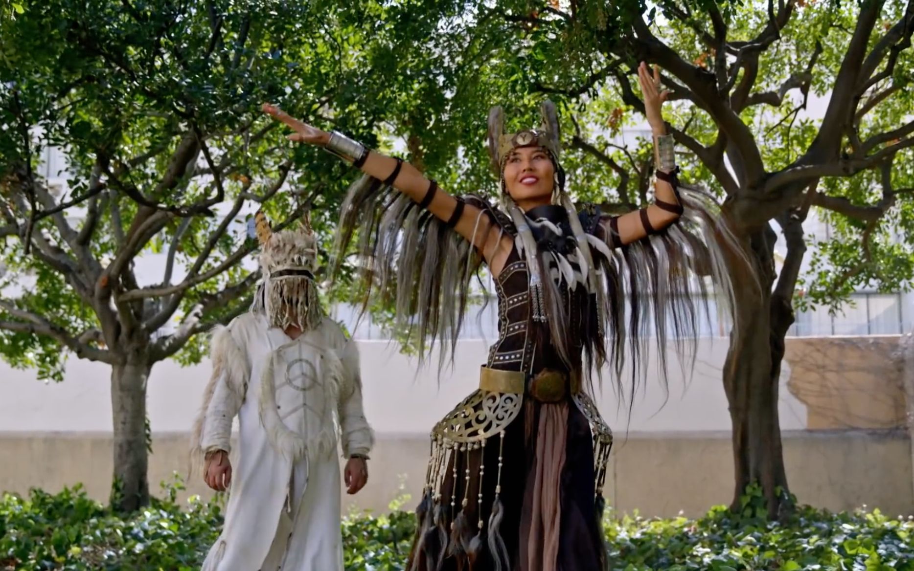 2020美国达人秀我先跪为敬第一次见活的萨满