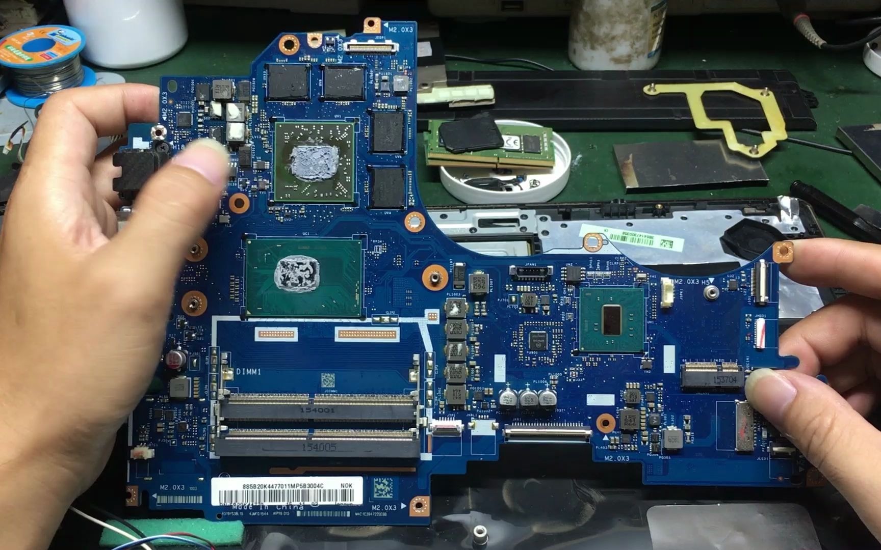 联想y700笔记本装显卡驱动死机拆开后我心里就慌了要放弃维修吗