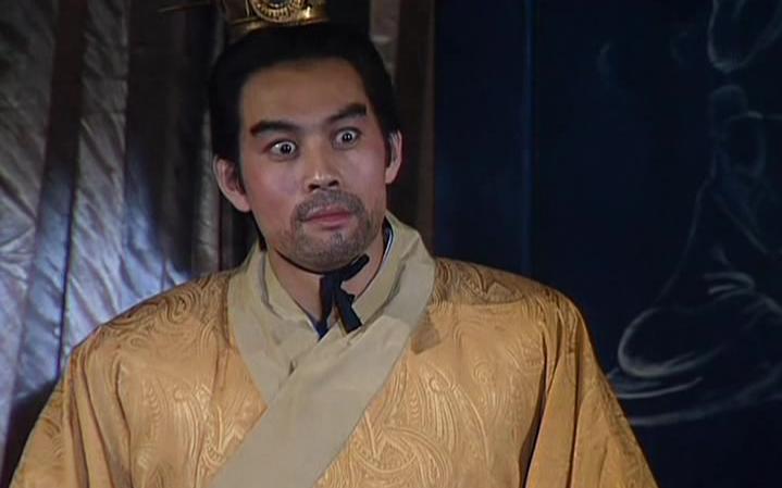 吕布夺取徐州,张飞败逃-两版三国的吕布(第13辑)