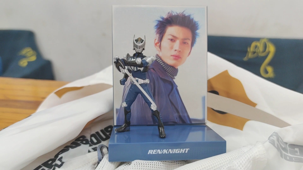 秋山莲——假面骑士夜骑