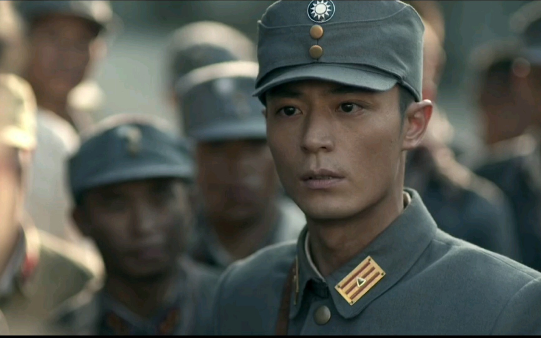 【战长沙】【顾清明】 无美颜 无美妆 无滤镜 老子脸上摸灰也比你们演