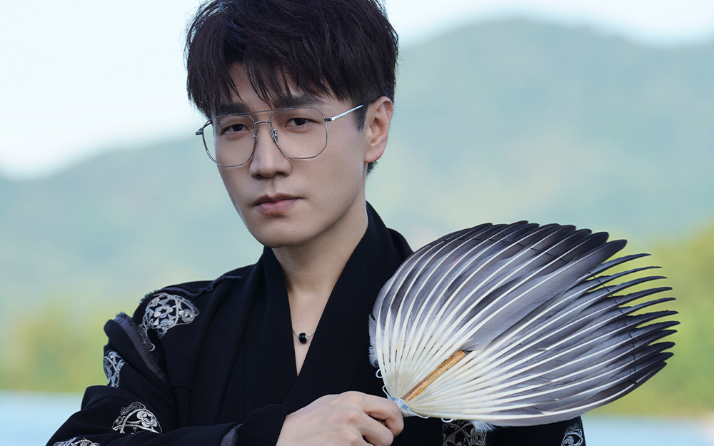 王铮亮 《不凡》舞台纯享版 小亮哥超燃演绎 轻功水上漂 《佳期如梦令·2024bilibili仙侠夜 》-王铮小亮-王铮小亮-哔哩哔哩视频