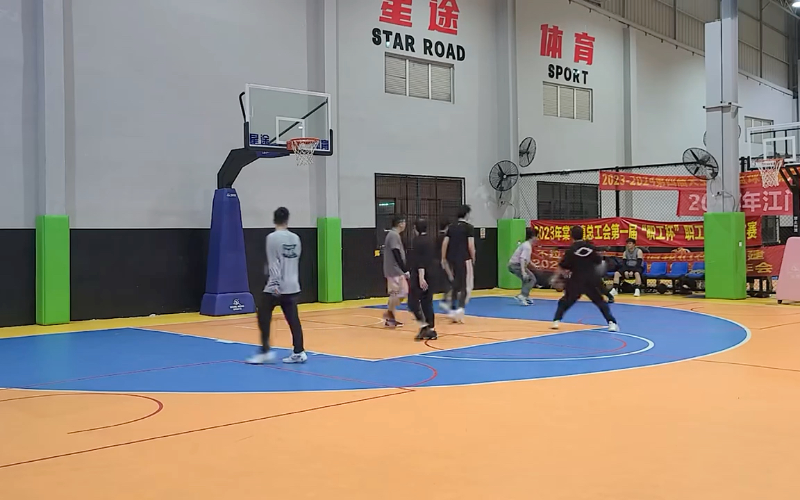 哔哩哔哩开学季:5篮球 投篮 kbt今天6步全方位讲解定点投篮帮你化身