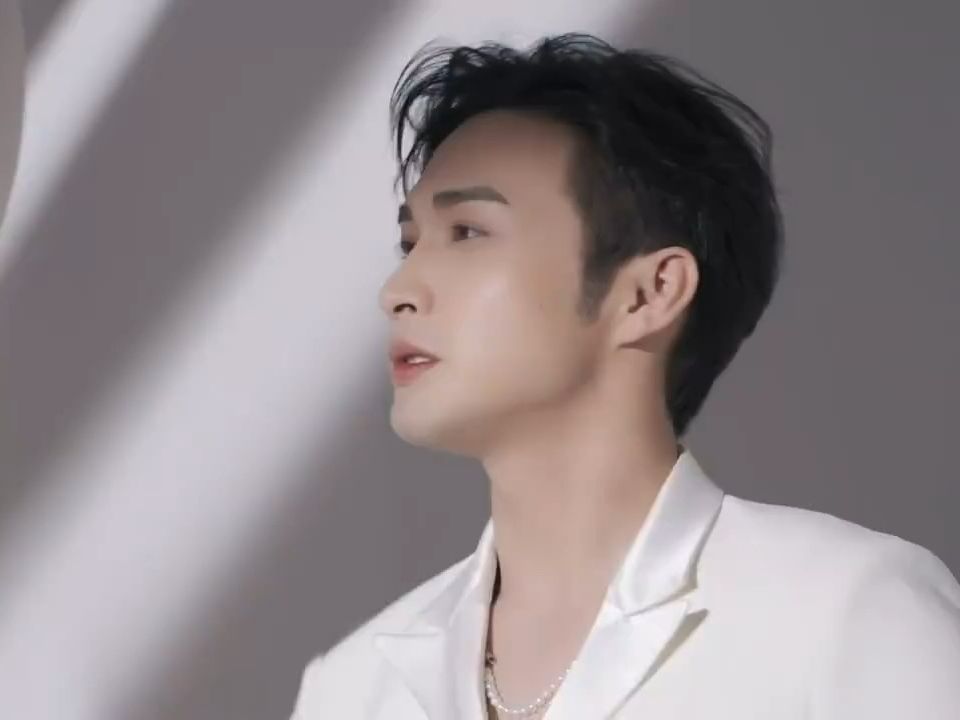 【张彬彬】20210525-"欧诗漫"广告