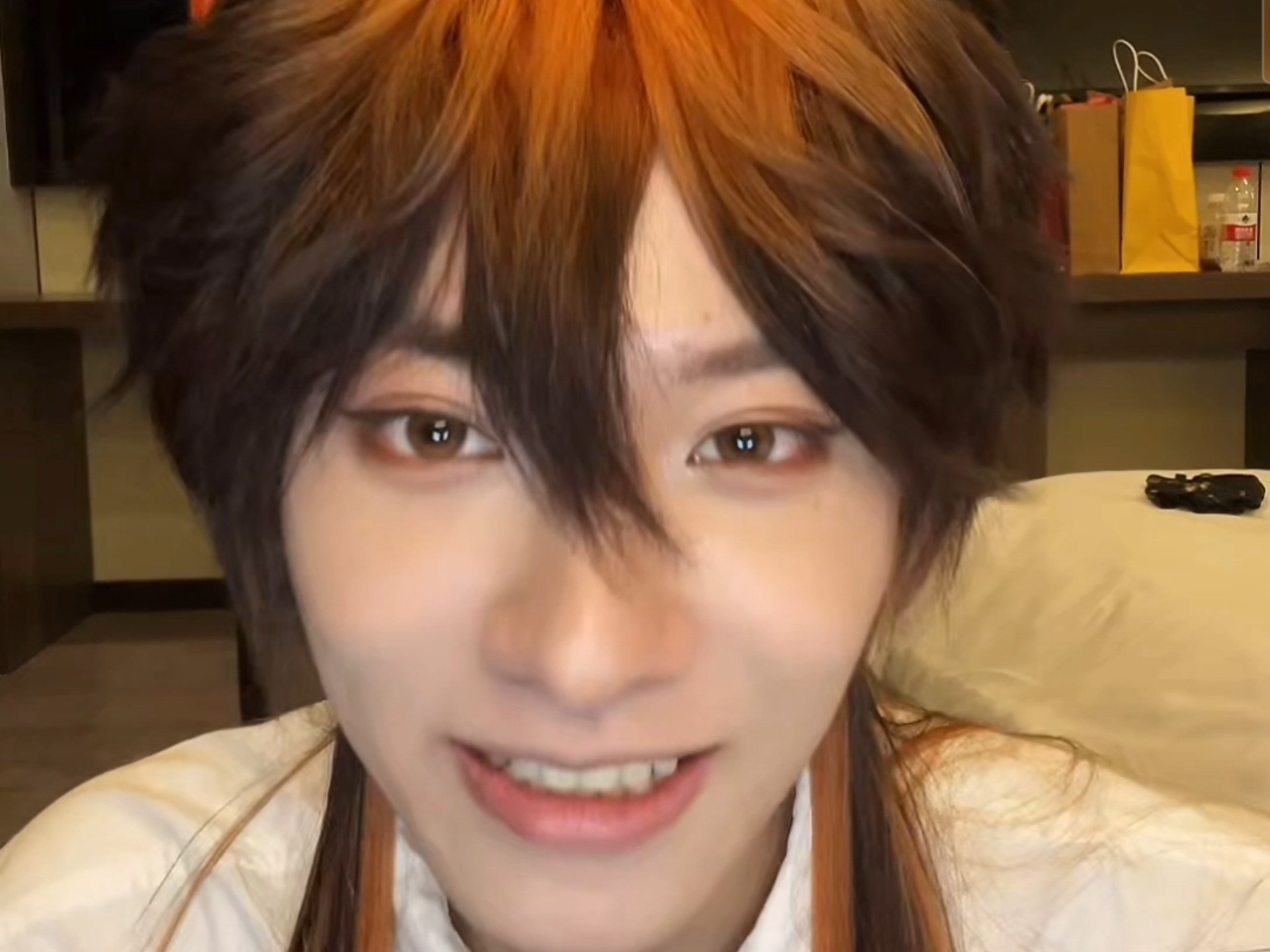 20251013鹿荼白晚上直播,期间连线大华