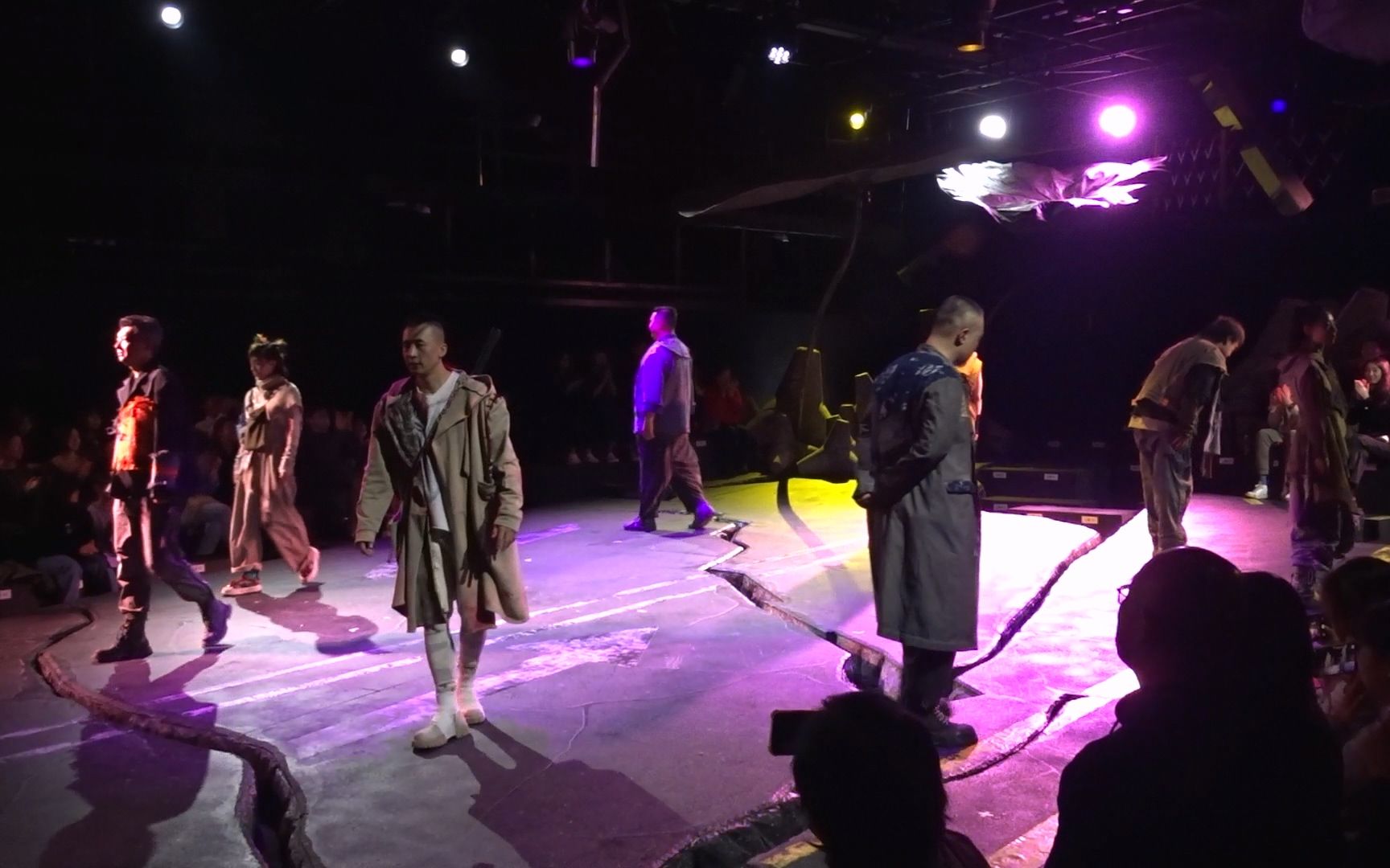 话剧哪吒回了陈塘关 20231108晚场谢幕 陈山刘春峰王也农郭林杨景然程