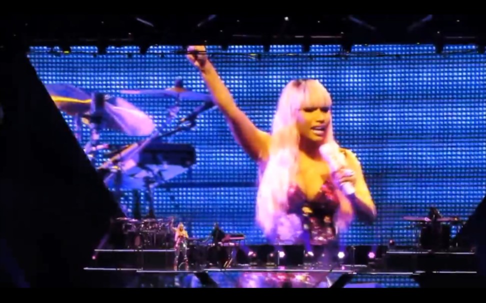 [图]小考古The Night Is Still Young-Nicki Minaj-The Pinkprint Tour 2015 麻辣鸡现场live表演