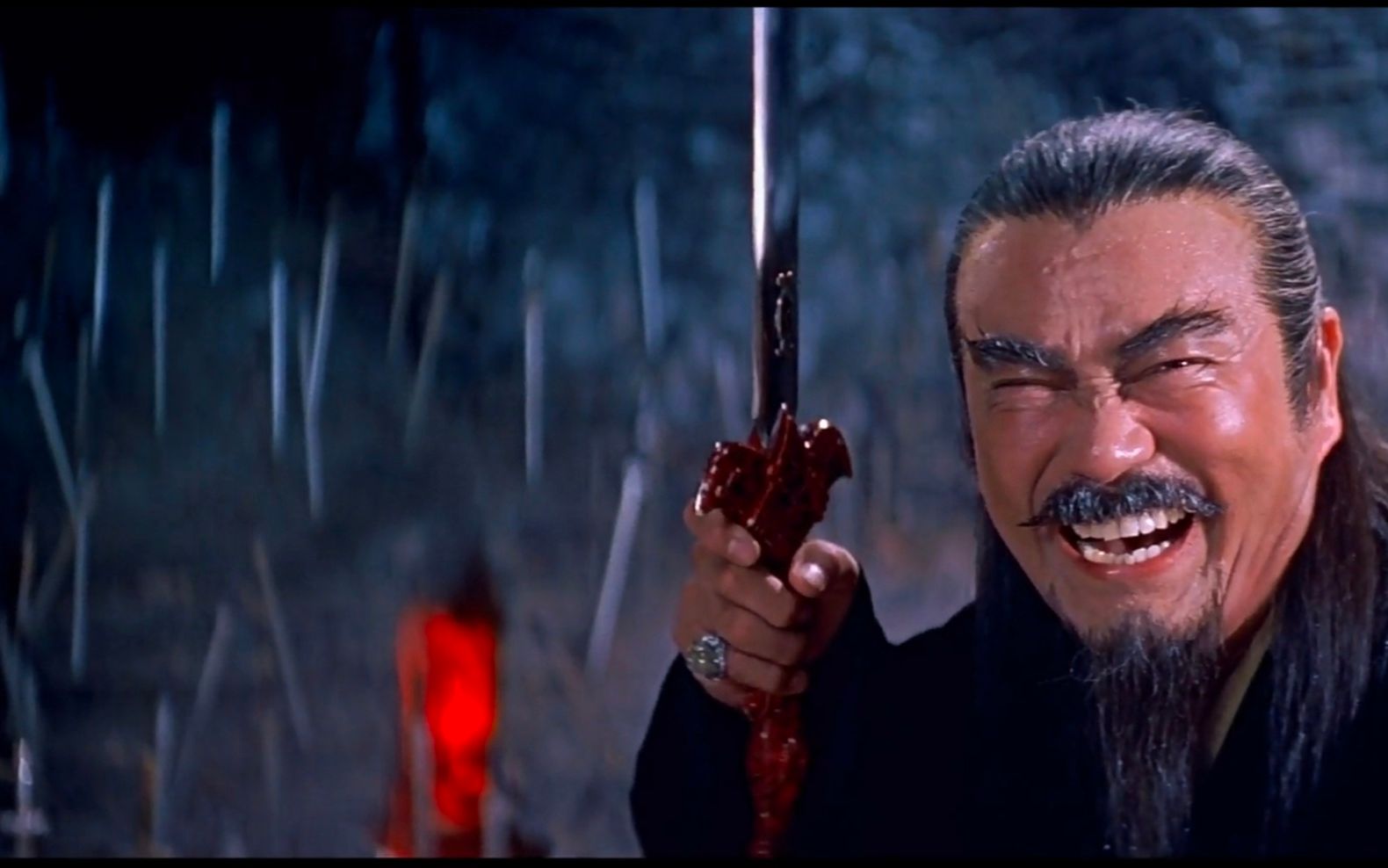 雄霸修为惊天,风云联手都打不过!天下只有一人能压着他