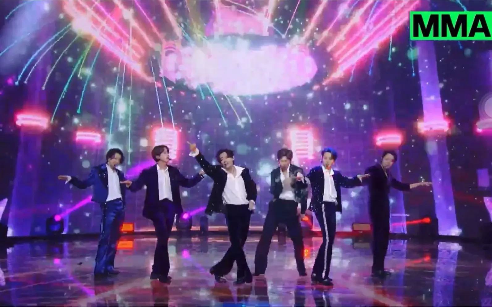 【防弹少年团】2020 MMA Dynamite舞台_哔哩哔哩_bilibili