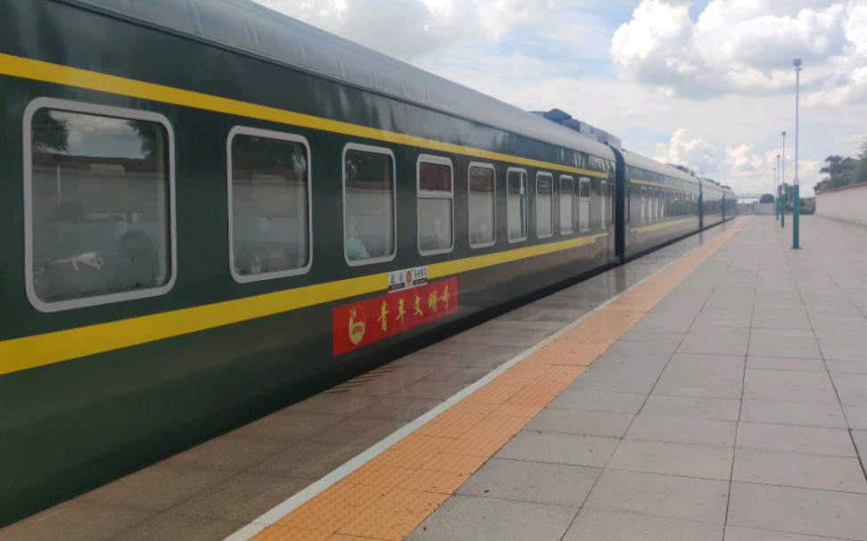 df110163牵引k381齐齐哈尔北京进富裕站