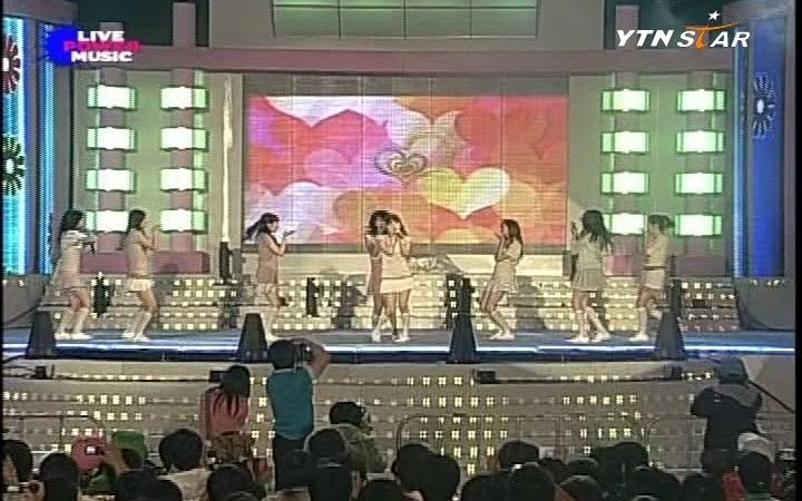 [图]【LIVE】少女时代打歌舞台整理计划 | 080604 YTN Star Live Power Music Kissing You + 少女时代