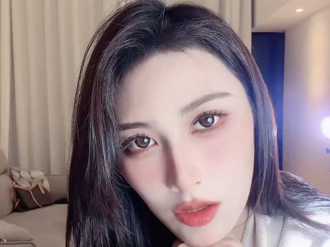 车展雨桐_2024-08-10_21-50-35