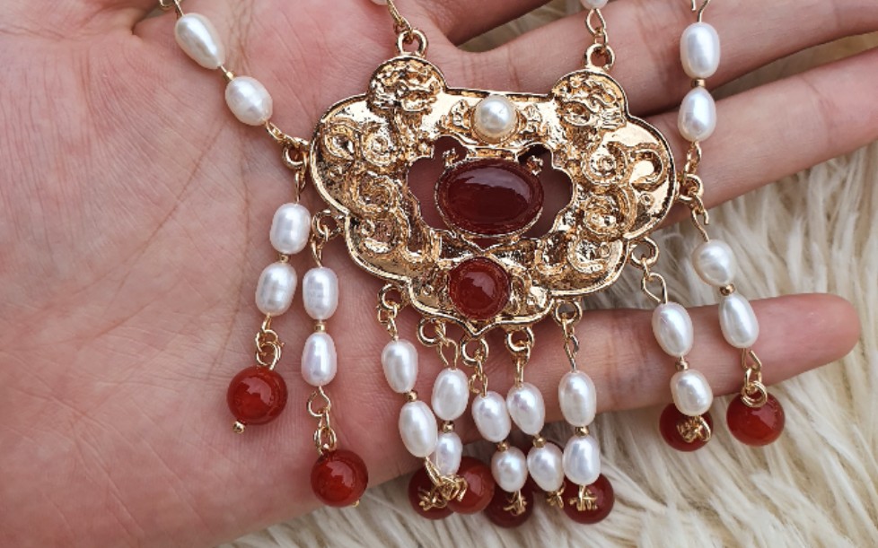 超级美丽又便宜的淡水珍珠红玛瑙璎珞