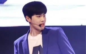 Download Video: 150515 EXO 延世大学校庆 CALL ME BABY叫我 FOCUS SUHO