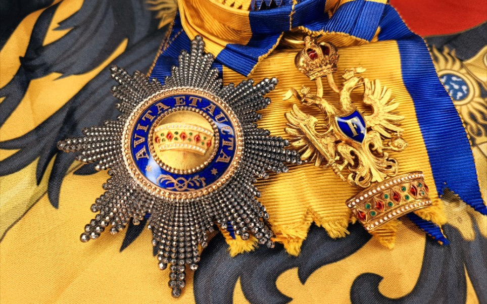 [图]An Order Of The Iron Crown, I Class Star and Grand Cross奥地利帝国一级铁王冠勋章及挂章