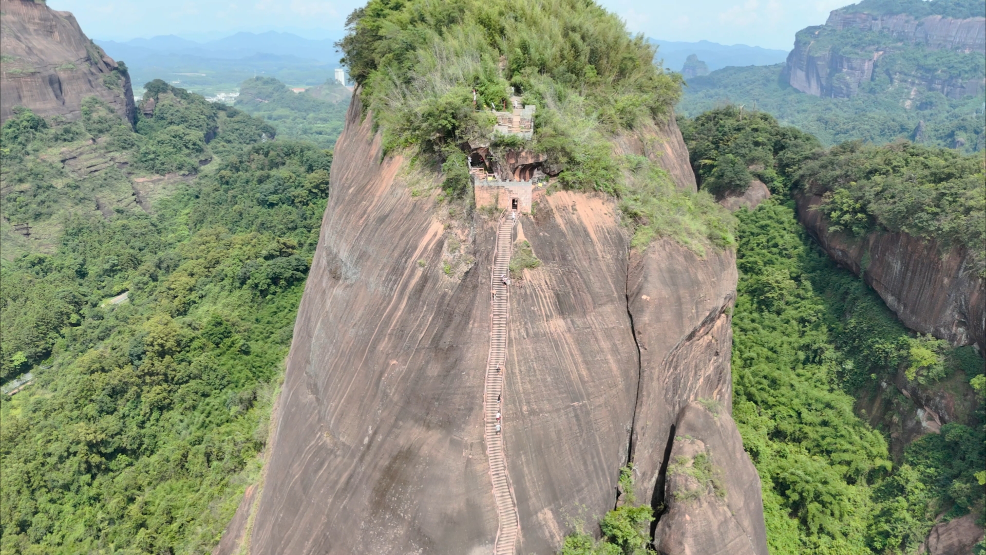 丹霞山天梯图片