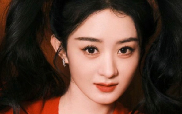 双马尾的颖宝,造型很惊艳