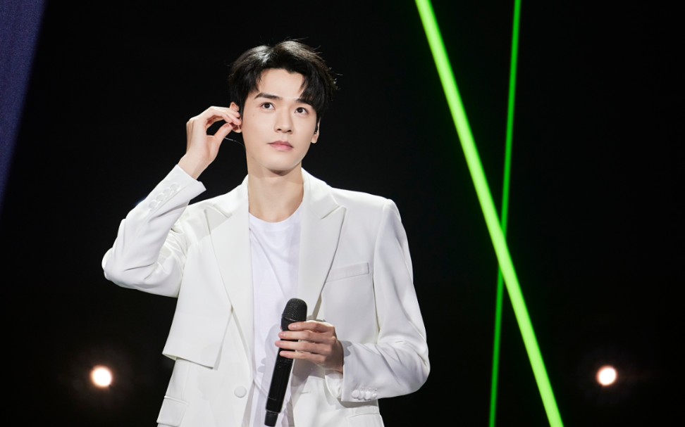 【龚俊】20220423央视全球中文音乐榜上榜互动采访