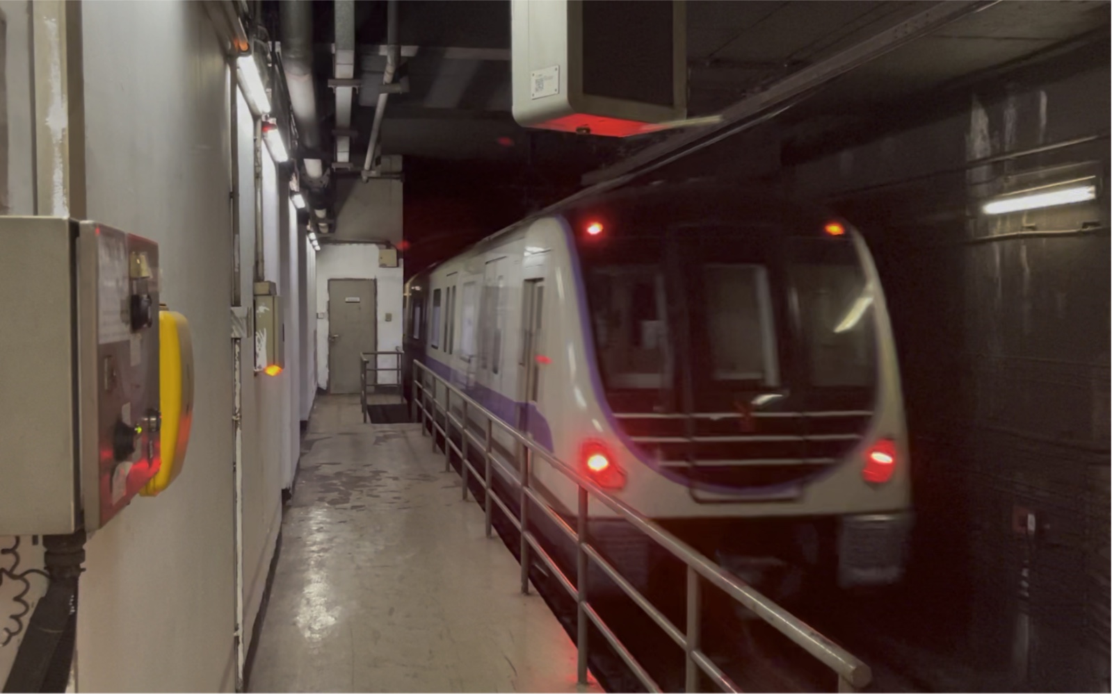 广州地铁2号线a5变声老鼠08*151 152出三元里站