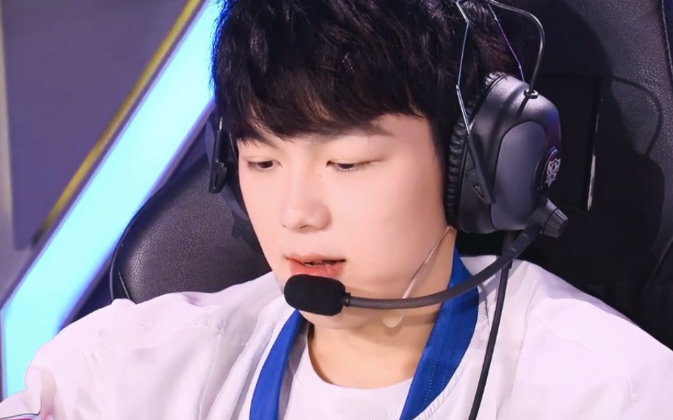 [颜值向]～(^з^)-79ts阿豆春季赛露脸剪辑下