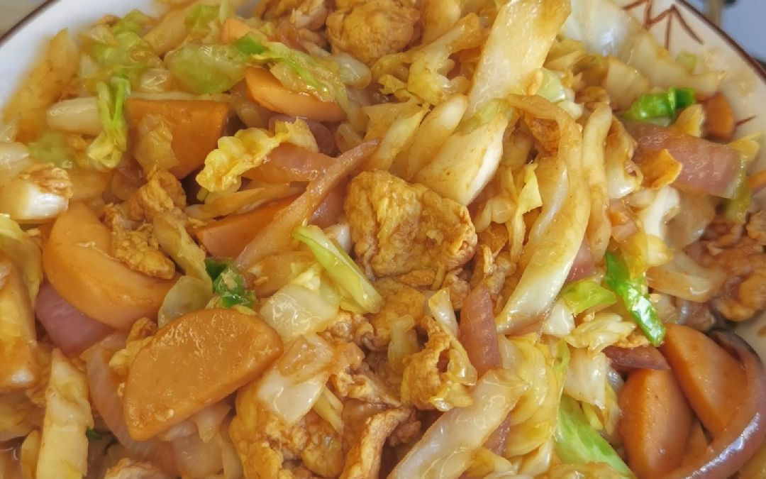 简简单单一顿饭,莲花白炒鸡蛋!