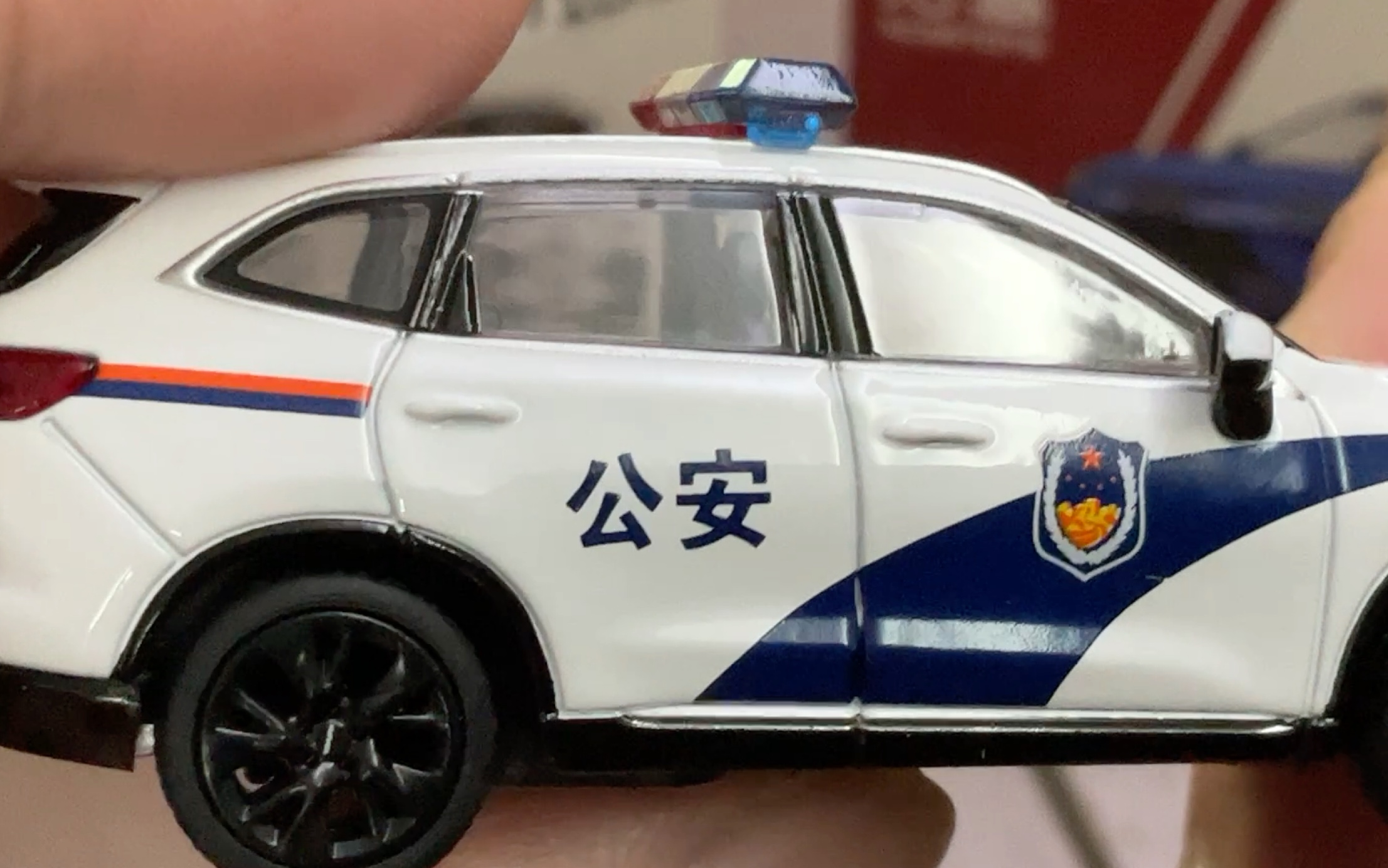 哈弗大狗警车图片