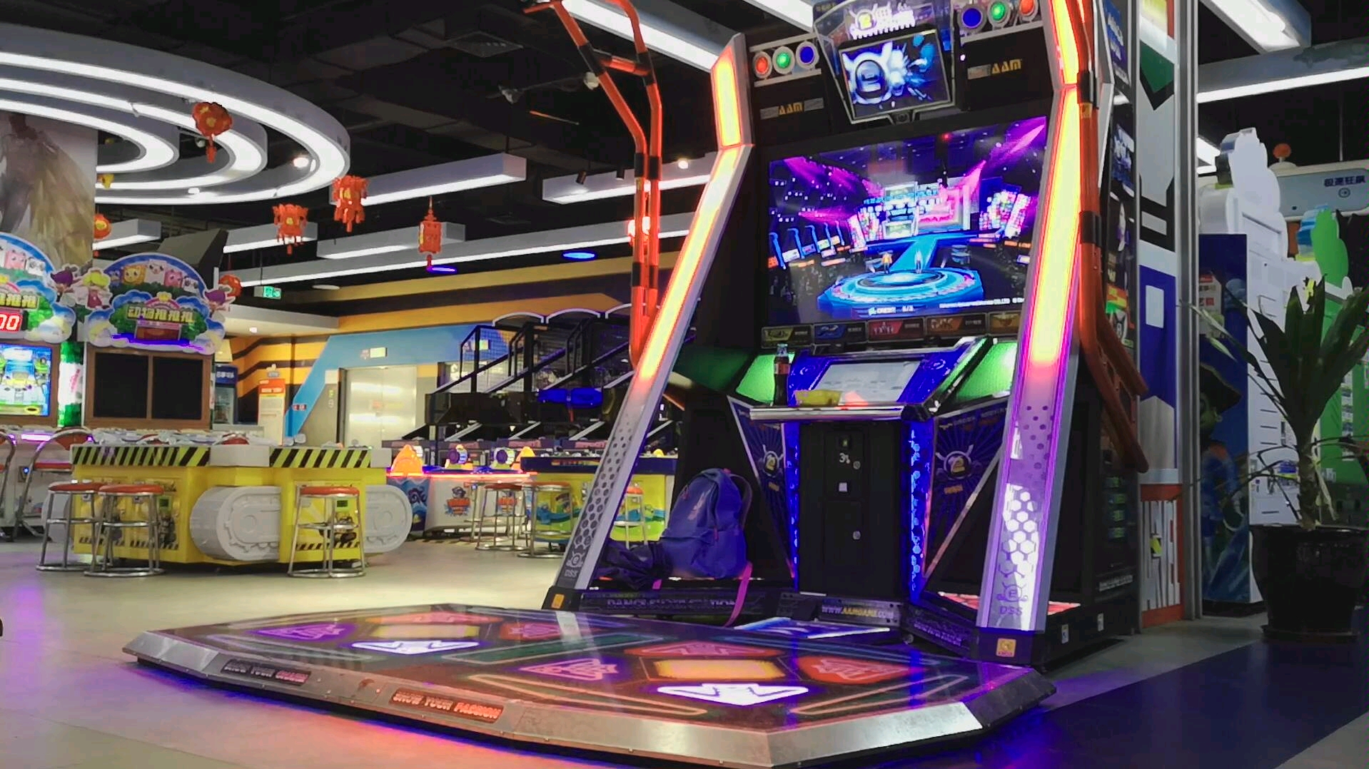 【e舞成名竞速双踏板】3.16第一次久别的跳舞机 生涩的步伐我回来了