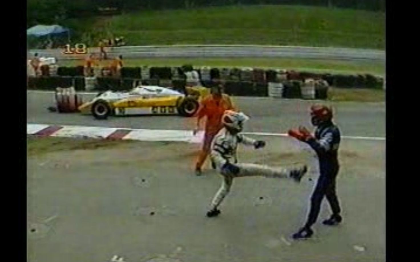 F1赛场最经典的全武行,1982德国站皮奎特教做人哔哩哔哩bilibili