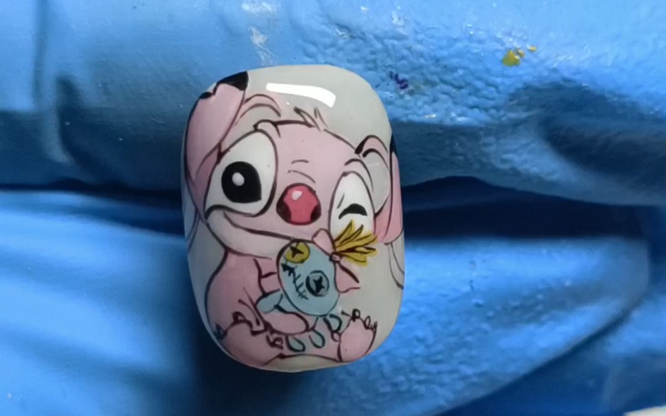 手绘美甲史迪仔4