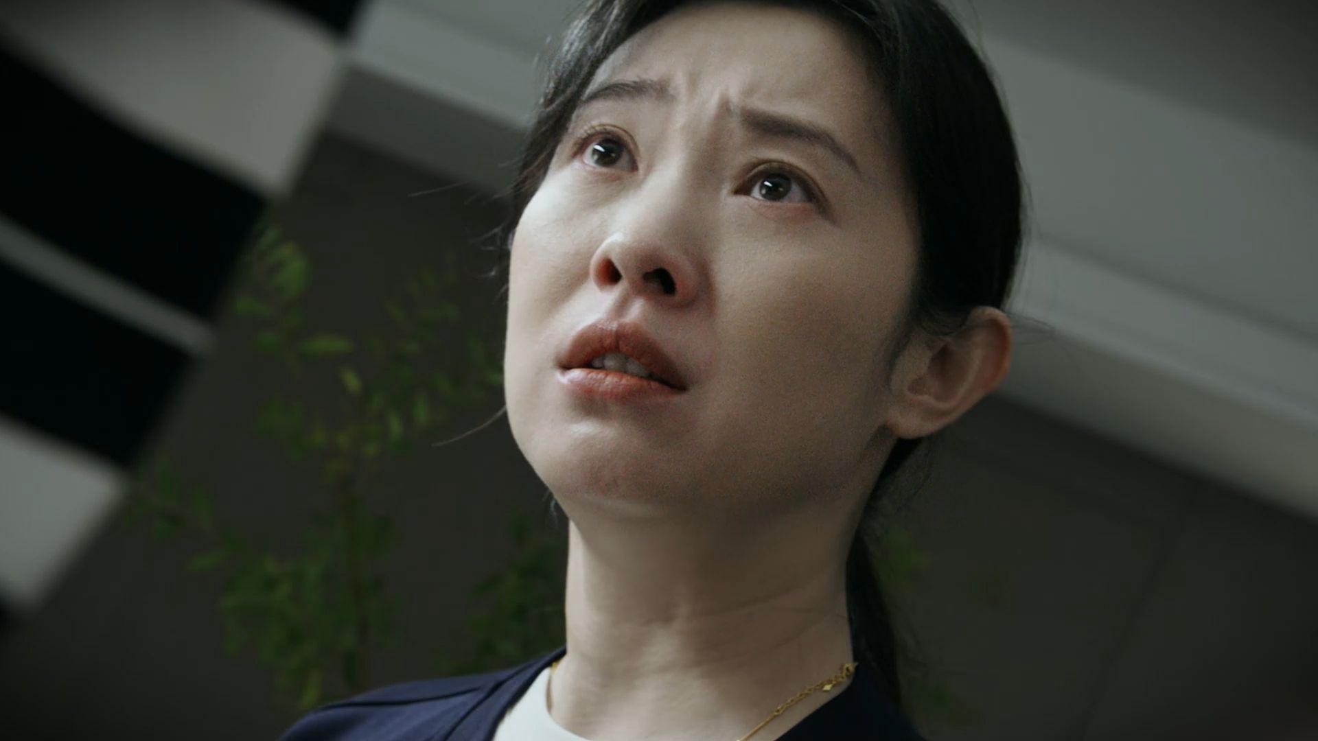 敢碰蕙姐命门🤔原地变身拽姐 掀翻牌桌！ #美人余 #王佳佳