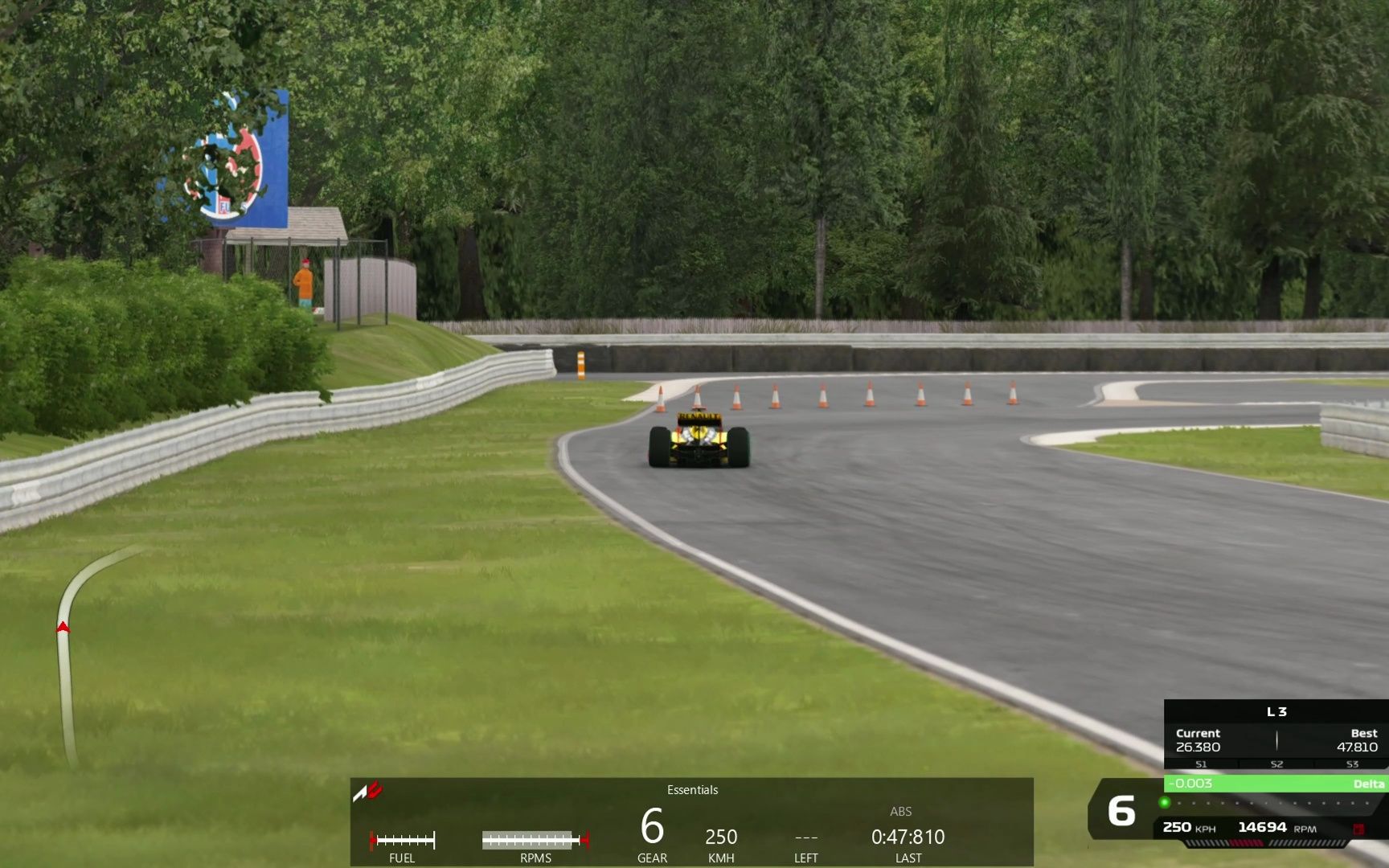 lime rock公园赛道试驾2010年库比卡的座驾雷诺r30